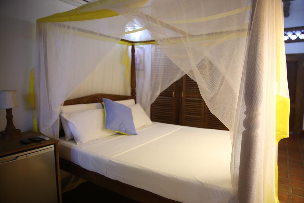 Mangro Hotel Диани-Бич Экстерьер фото